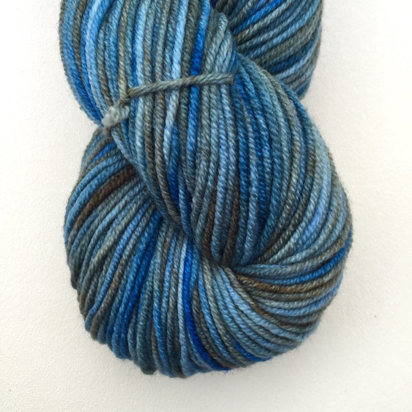 Juicy Worsted- Blueberry Cobbler