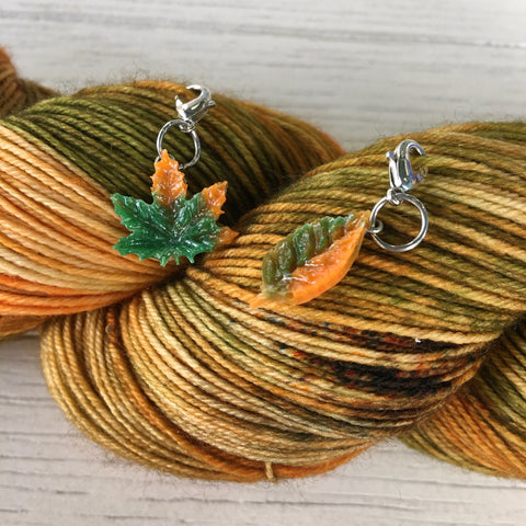 Monthly Stitch Marker- November '19 Falling Gummy Leaves